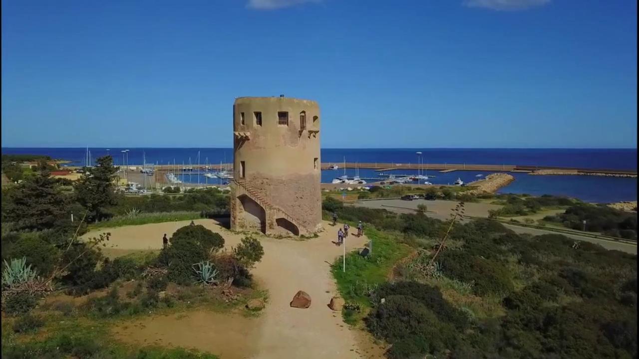 Villetta Porto Corallo Vista Mare فيلابوتزو المظهر الخارجي الصورة
