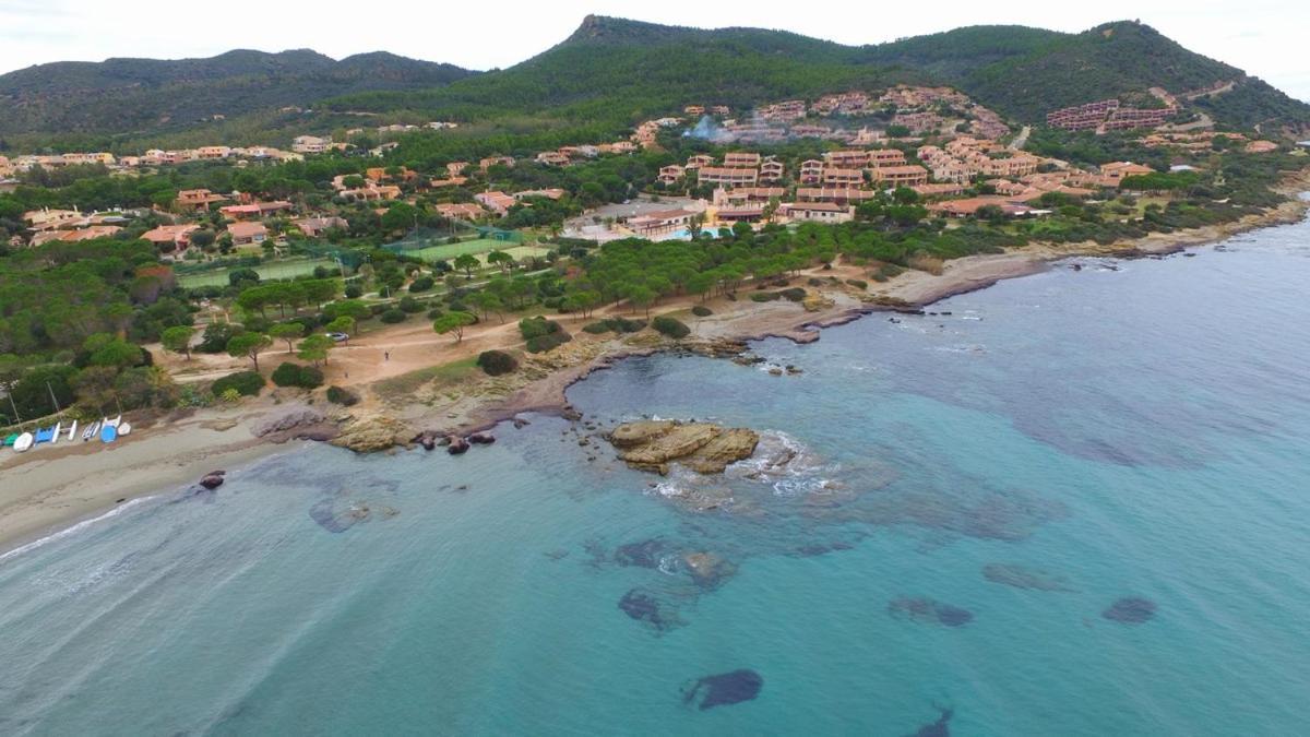 Villetta Porto Corallo Vista Mare فيلابوتزو المظهر الخارجي الصورة