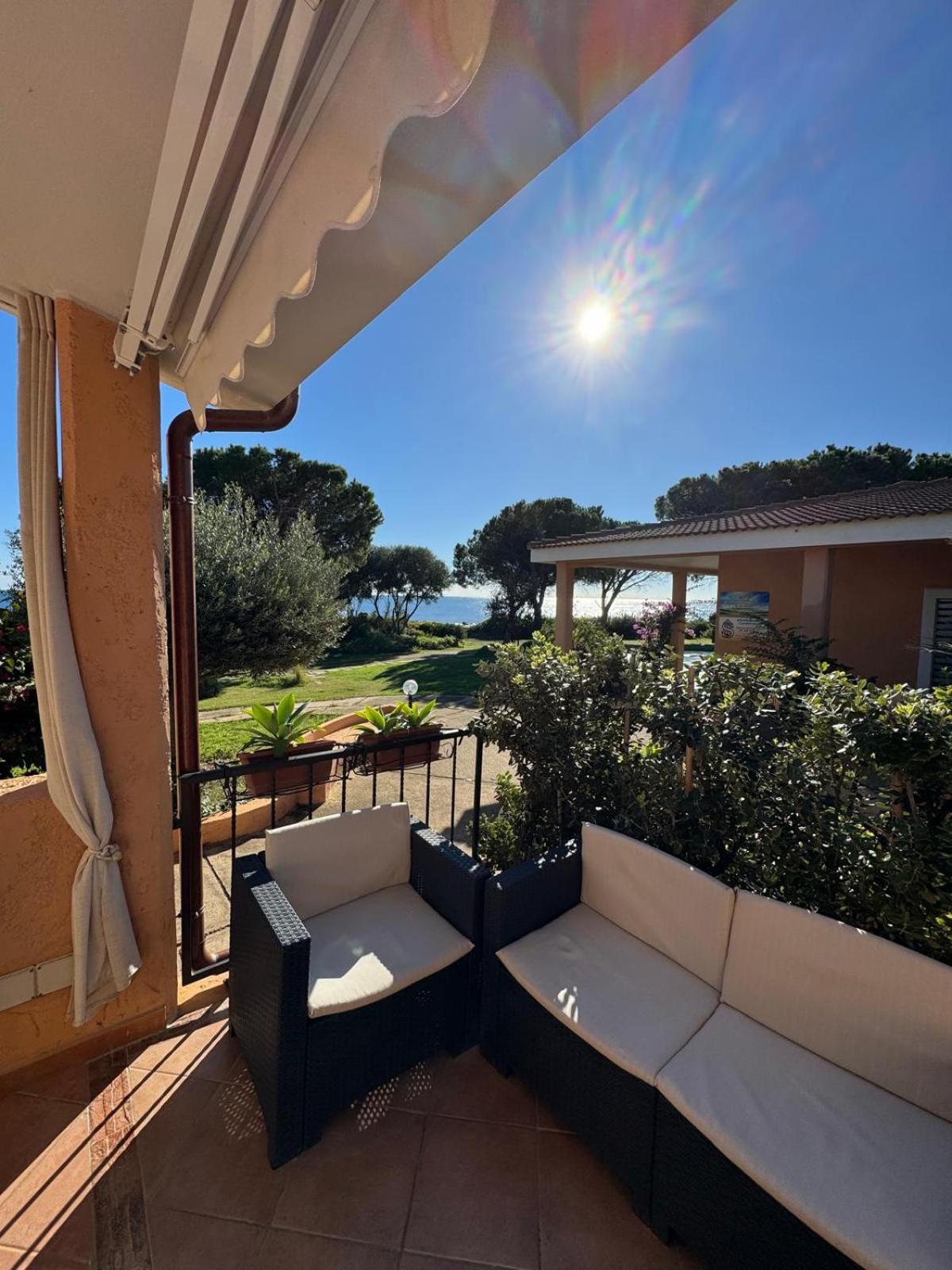 Villetta Porto Corallo Vista Mare فيلابوتزو المظهر الخارجي الصورة